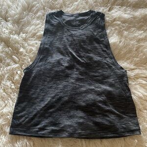 Lululemon muscle tank